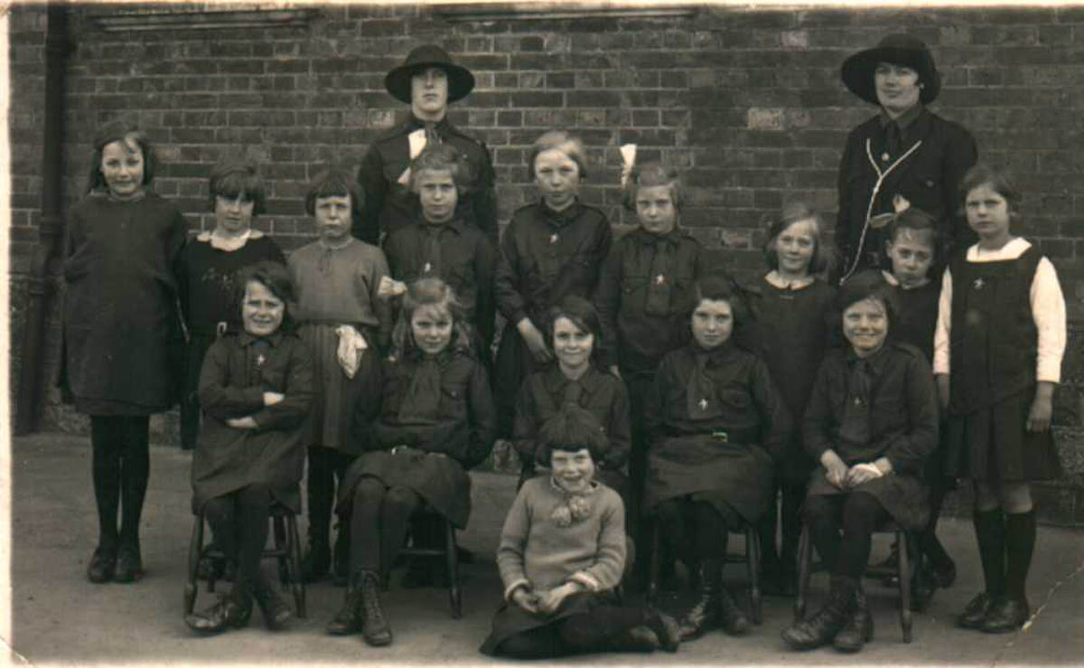 girl guides 1934-34